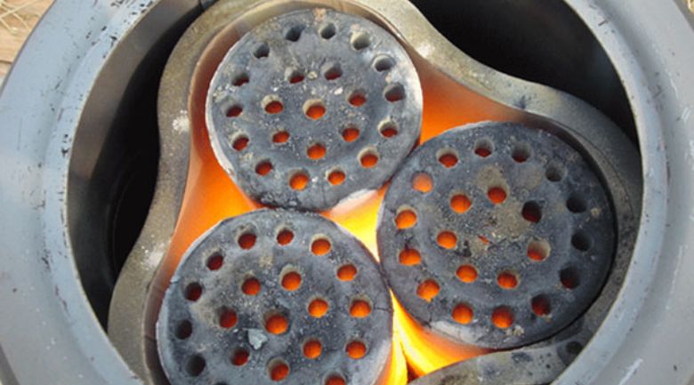Nấu bún phở bằng bếp than