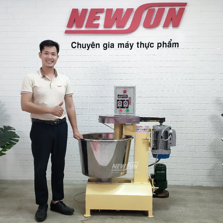 Máy trộn bột mì Việt Nam 10kg/mẻ (khung sắt phun sơn) gọn gàng