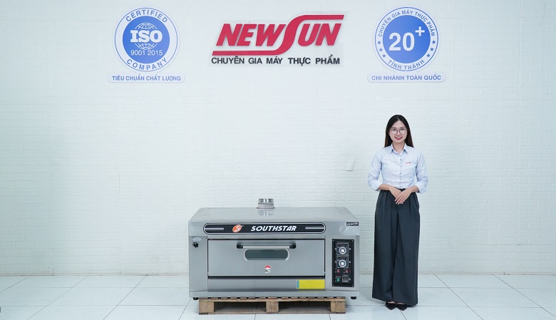 Thực tế lò nướng bánh Southstar dùng gas 1 tầng 2 khay Thực tế lò nướng bánh Southstar dùng gas 1 tầng 2 khay
