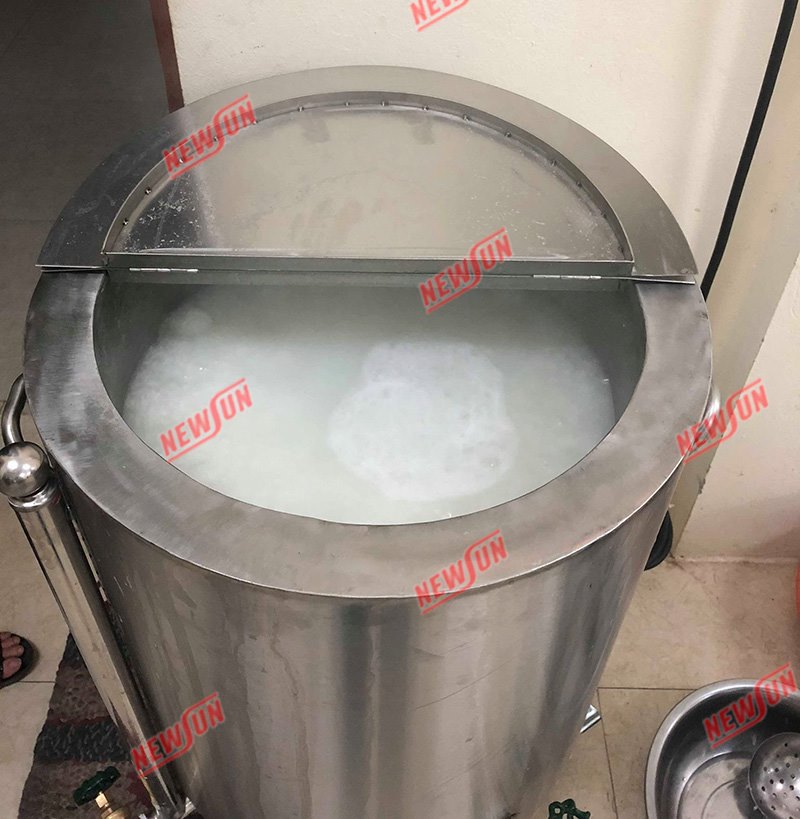 Sử dụng nồi nấu đậu phụ bằng điện rất tiết kiệm điện năng Sử dụng nồi nấu đậu phụ bằng điện rất tiết kiệm điện năng