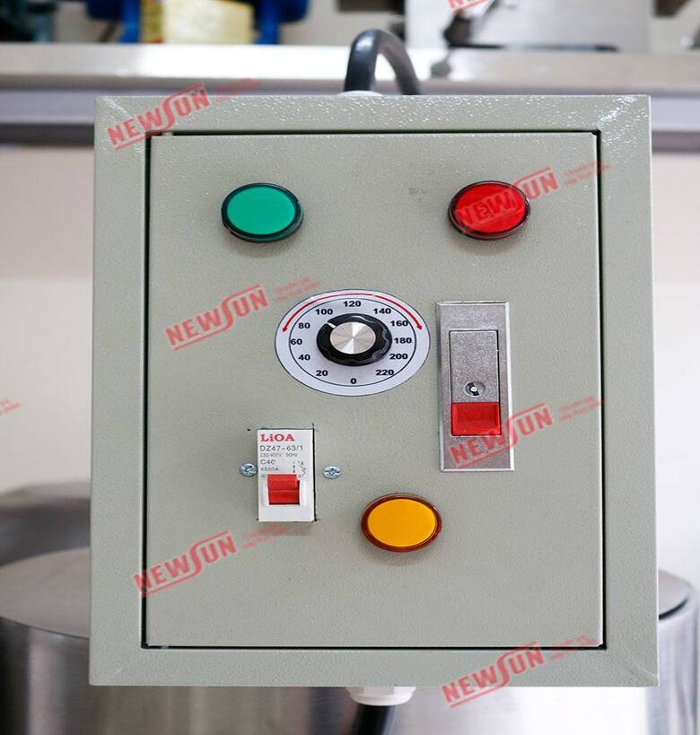 <em>Bảng điện tách rời của nồi đồ xôi 2 tầng</em>
