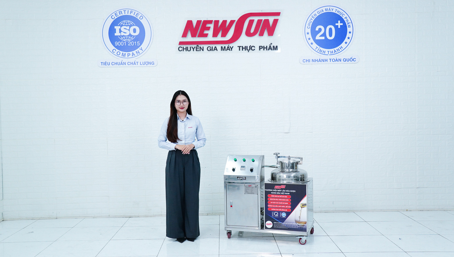 Kiểu dáng gọn gàng, chuyên nghiệp