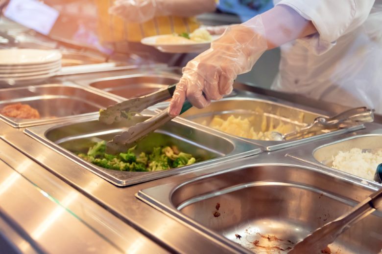 Vì sao nhà hàng, quán ăn nên sử dụng tủ giữ nóng thức ăn?