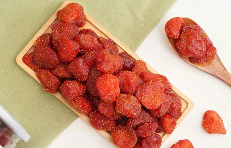 Dâu tây sấy dẻo