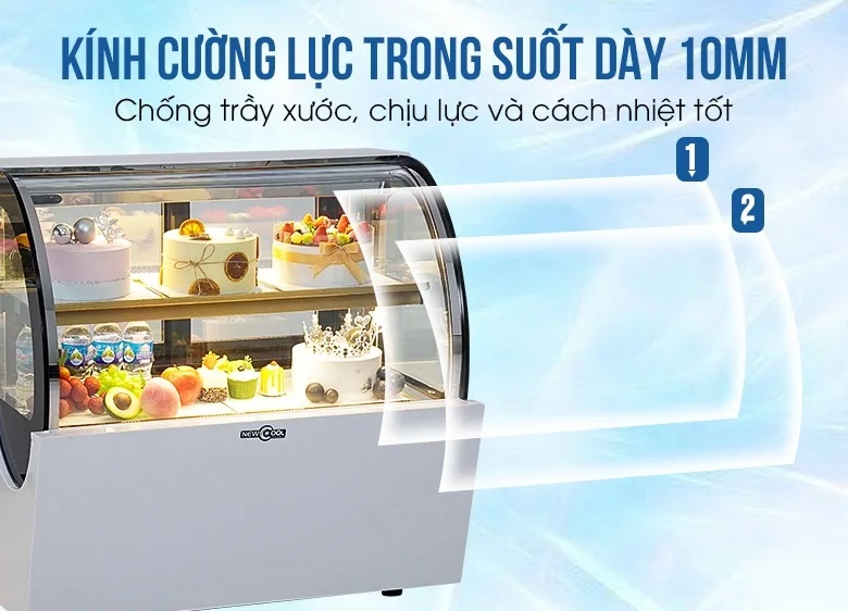 Mặt kính cong độc đáo, trong suốt và dày dặn