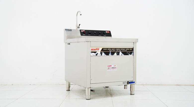 Thiết kế nhỏ gọn linh hoạt của máy rửa bát siêu âm