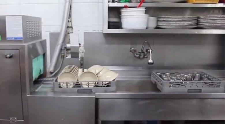 Có nên mua máy rửa bát siêu âm thanh lý không?