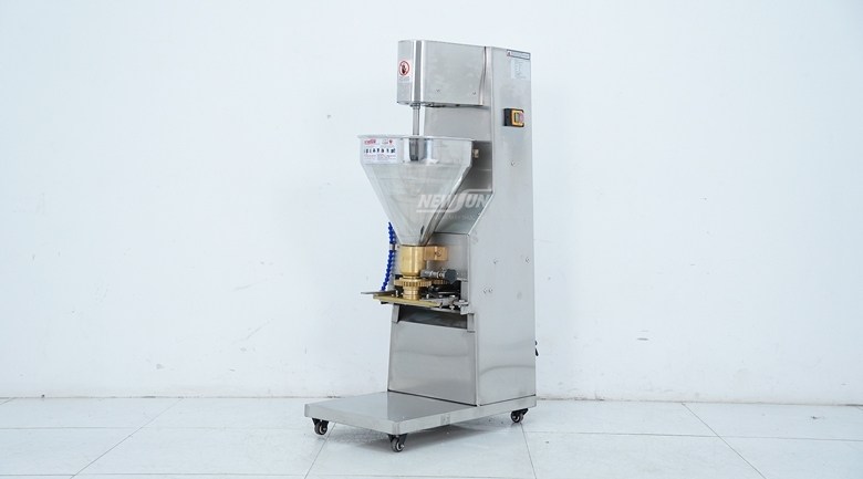 Cách vệ sinh máy tạo viên thịt sạch bóng
