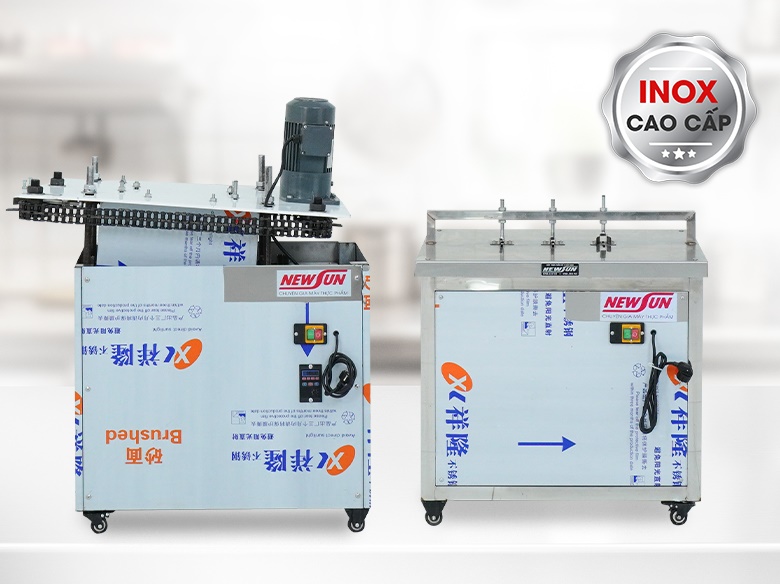 Toàn bộ máy làm chân gà rút xương được chế tạo từ chất liệu inox cao cấp, an toàn thực phẩm Toàn bộ máy làm chân gà rút xương được chế tạo từ chất liệu inox cao cấp, an toàn thực phẩm
