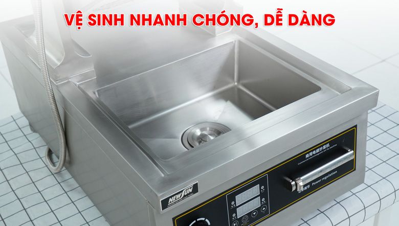 Bộ phận chậu rửa ngay bên dưới nồi nấu Bộ phận chậu rửa ngay bên dưới nồi nấu