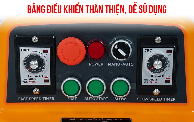 Bảng điều khiển dễ sử dụng ngay cả với người mới