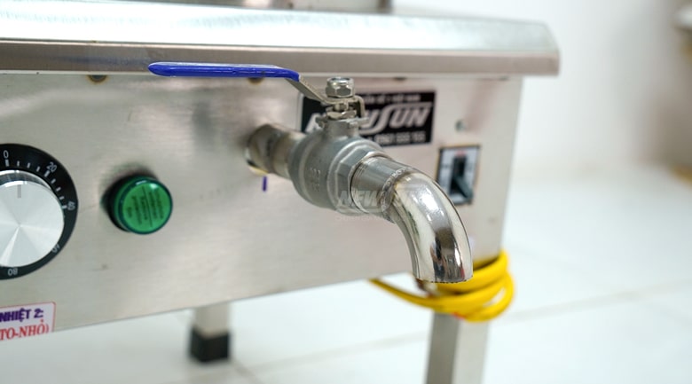 Trang bị van xả ở đáy hỗ trợ quá trình vệ sinh nồi đơn giản hơn