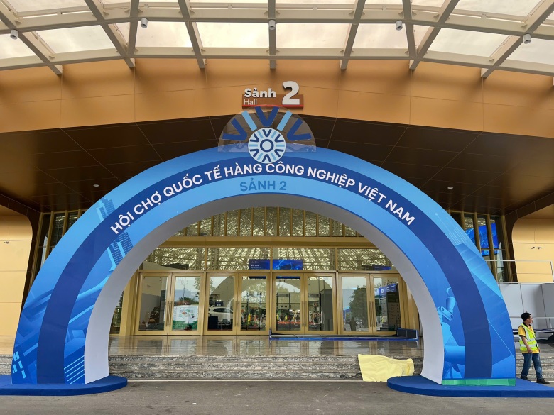 Sảnh H2 và H3 diễn ra Hội chợ Quốc tế Hàng Công nghiệp Việt Nam Sảnh H2 và H3 diễn ra Hội chợ Quốc tế Hàng Công nghiệp Việt Nam