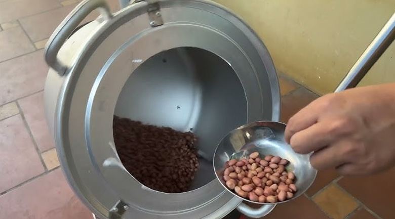 máy rang lạc tự động