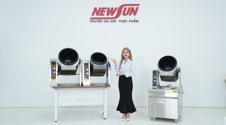 Máy nấu ăn tự động