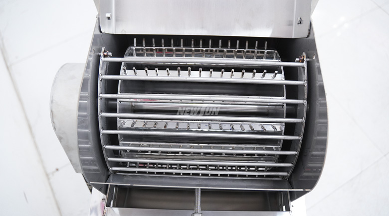 Thiết bị tiến hành tách sợi thịt theo thớ tự nhiên 