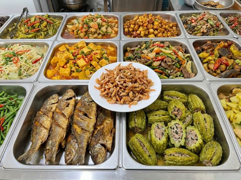 Lựa chọn sai số lượng khay hâm nóng thức ăn