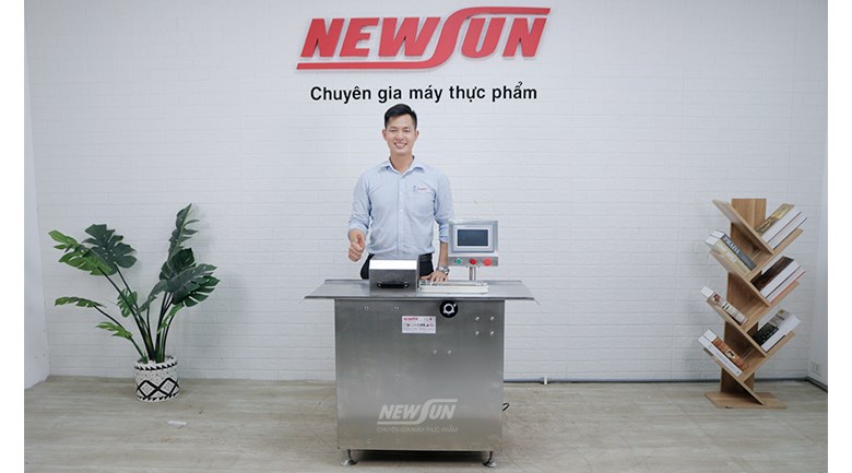 Tiến hành lựa chọn máy buộc chỉ xúc xích khi có kế hoạch mở rộng xưởng