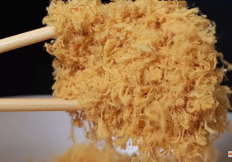 Rang thủ công mỗi lần chỉ rang được vài kg