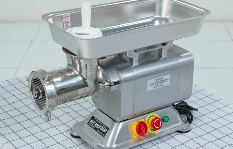 Nên ưu tiên máy có chất liệu bền bỉ, an toàn và dễ vệ sinh