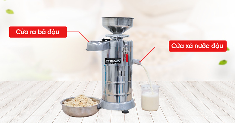 Cửa xả nước đậu và cửa ra bã được tách riêng hai bên riêng biệt