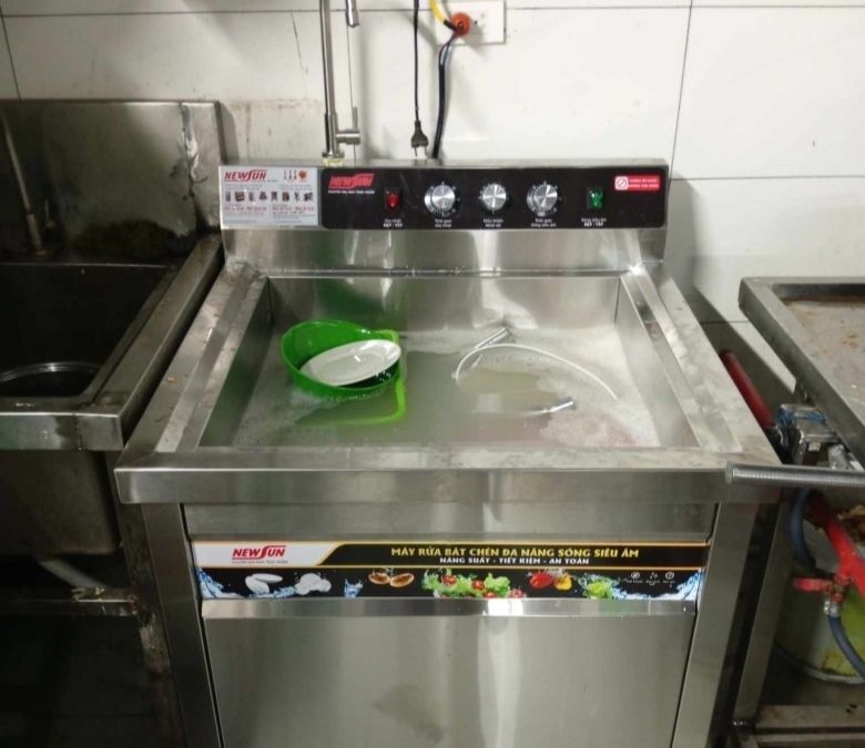 Phân khúc máy rửa chén siêu âm phổ thông