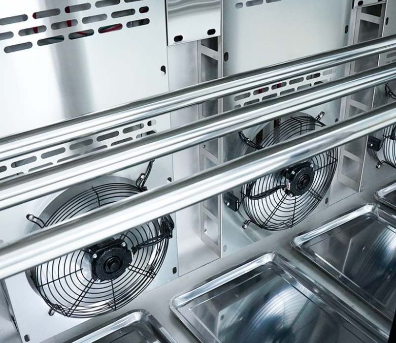 Kiểm tra hệ thống quạt gió và khả năng lưu thông khí