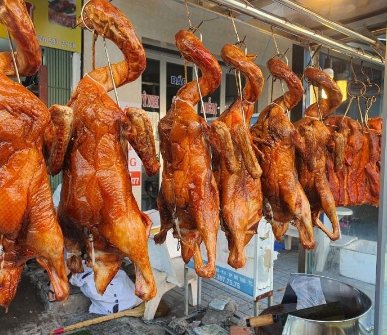 Dấu hiệu nhận biết gà vịt đã đạt độ khô tiêu chuẩn để cho vào lò