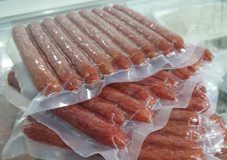 Cơ sở sản xuất giò chả, xúc xích, nem chua