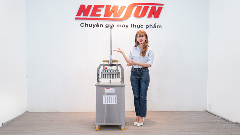 Đơn vị uy tín cần cung cấp đầy đủ thông tin về loại máy, số phần chia,...