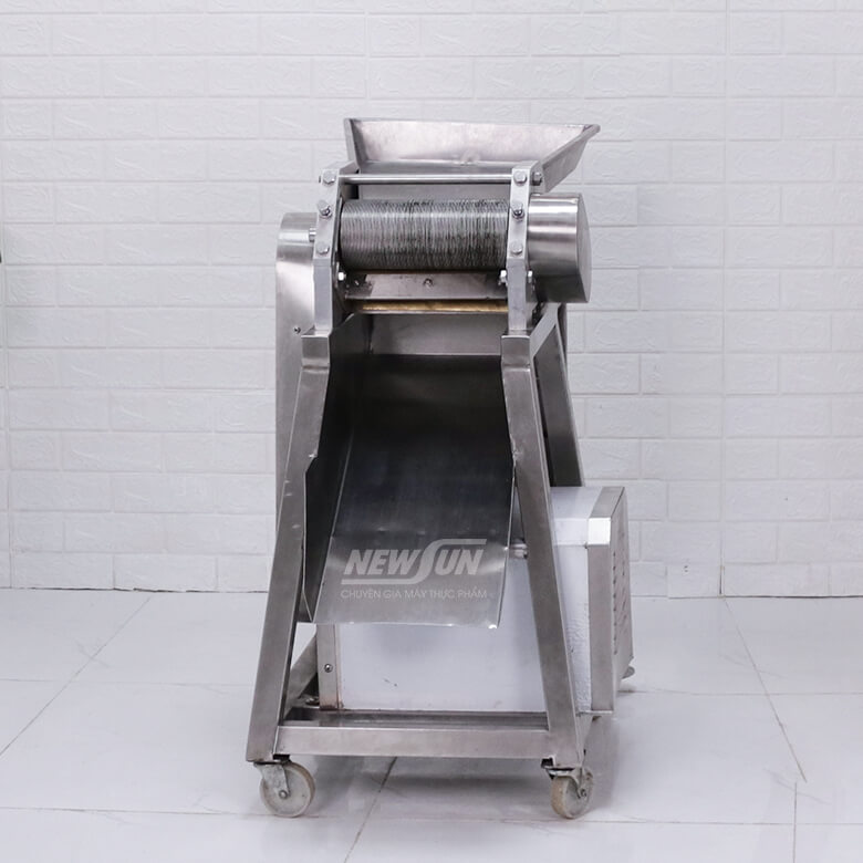 Ảnh thực tế máy thái sợi bì heo công nghiệp